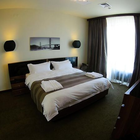 Voyage Hotel Karaganda Luaran gambar